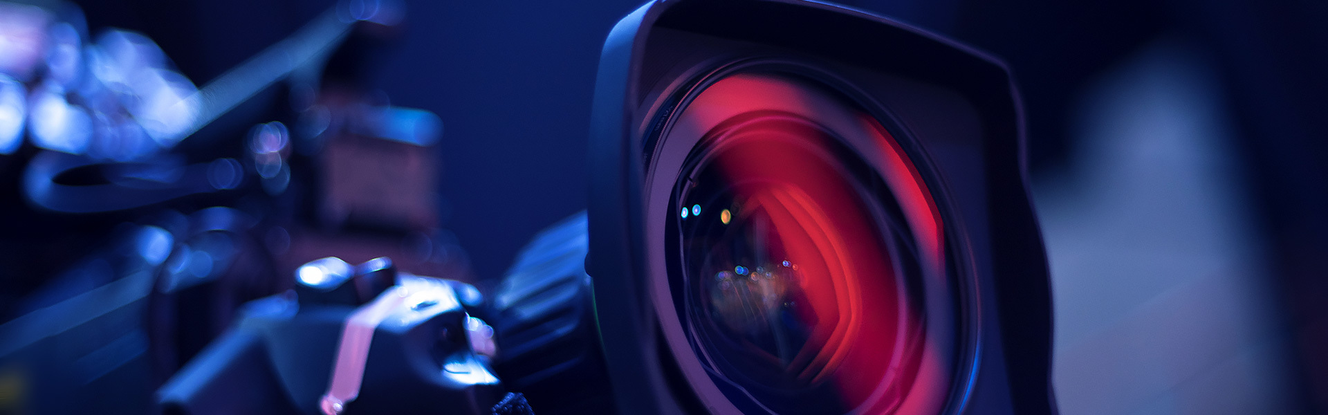 新聞中(zhōng)心